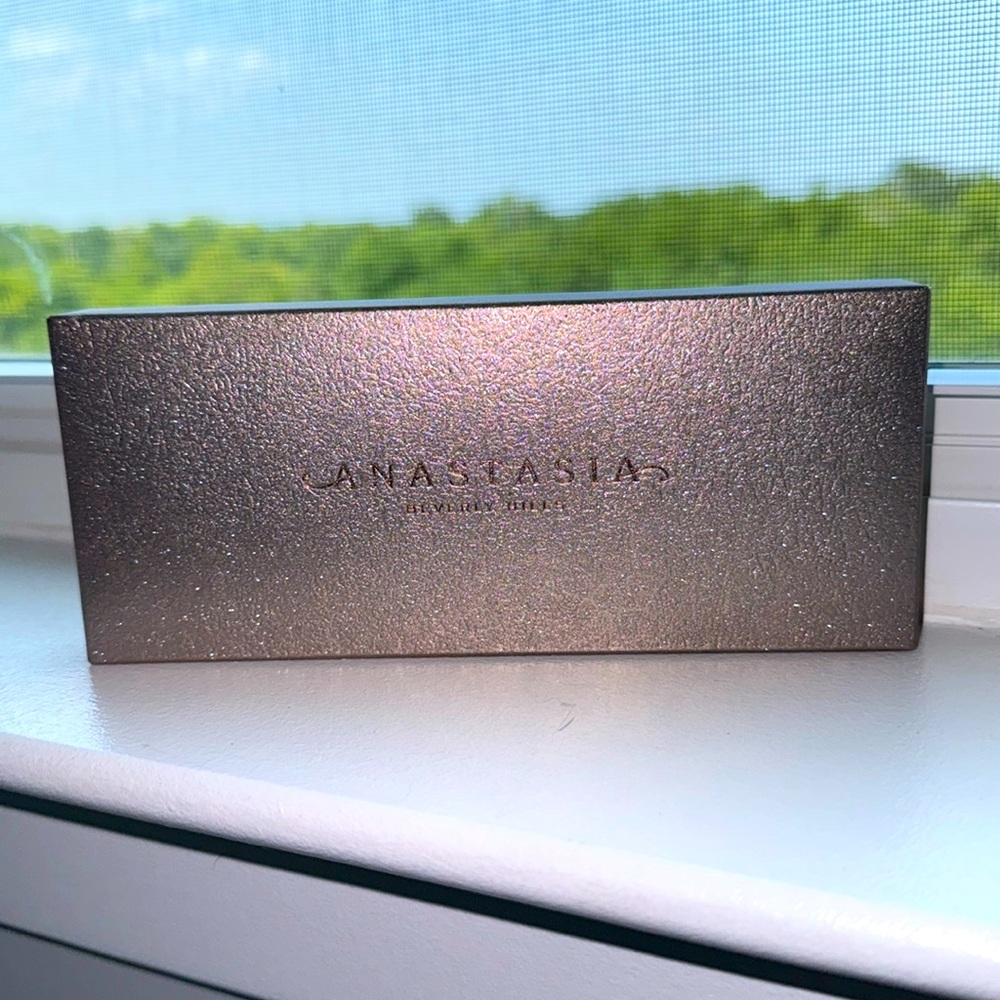 Anastasia Beverly Hills Rose Metals Eye Shadow Palette